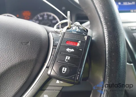 2013 Acura Ilx 2.0L z USA, uszkodzony, nr VIN 19VDE1F31DE022024